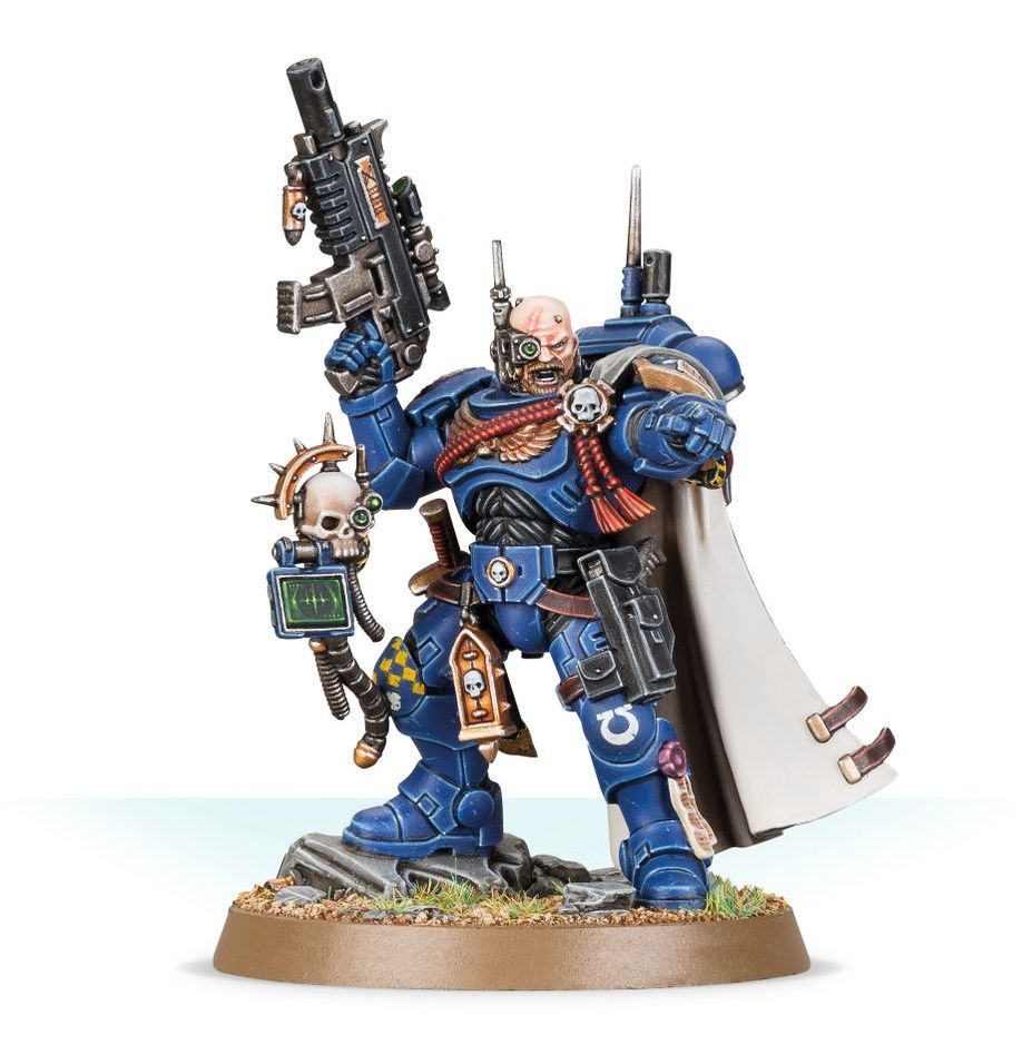 Space Marines: Captain in Phobos Armour - Image 4